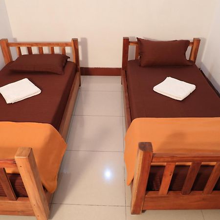 Manora Residency Hotell Pondicherry Exteriör bild