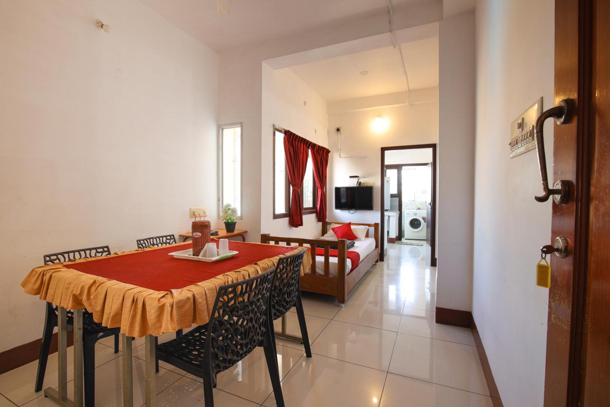 Manora Residency Hotell Pondicherry Exteriör bild