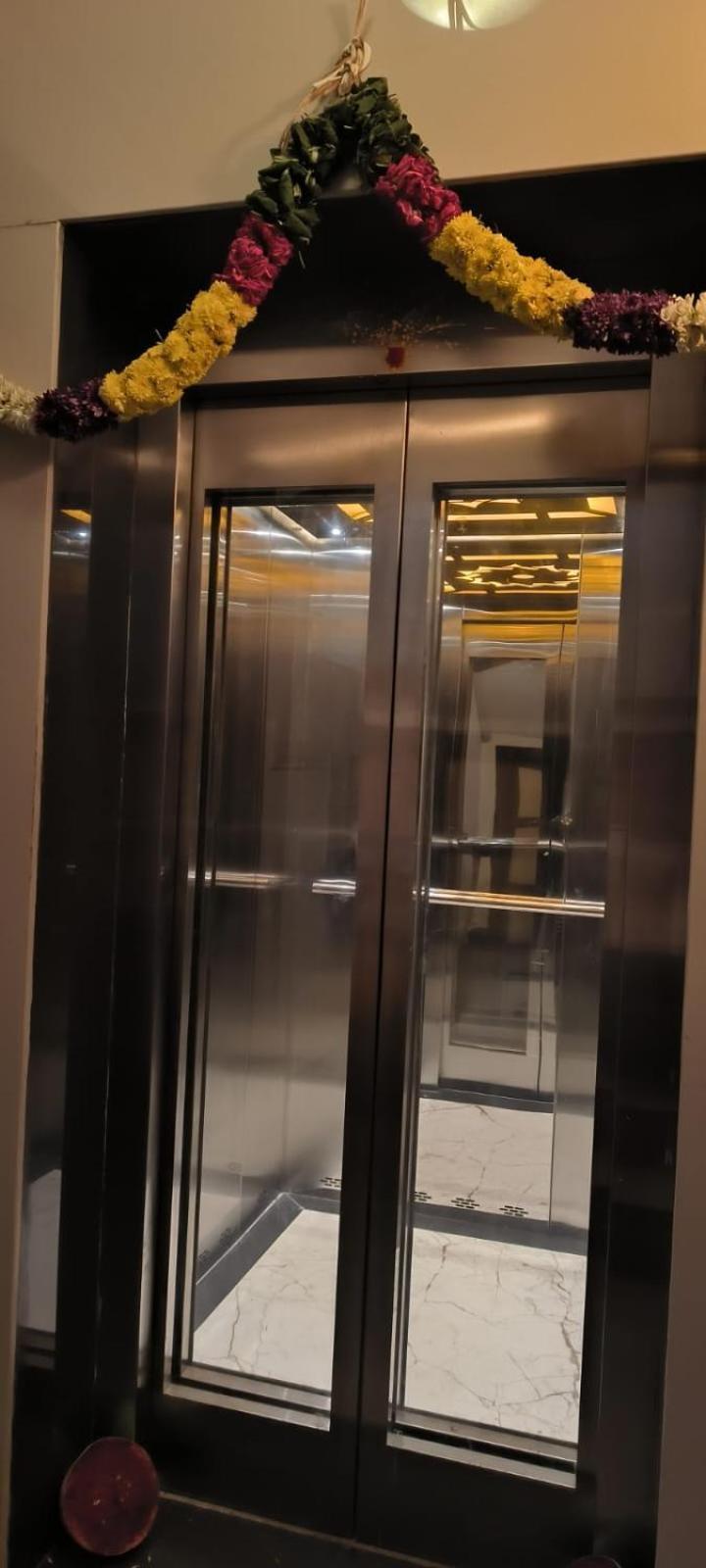 Manora Residency Hotell Pondicherry Exteriör bild