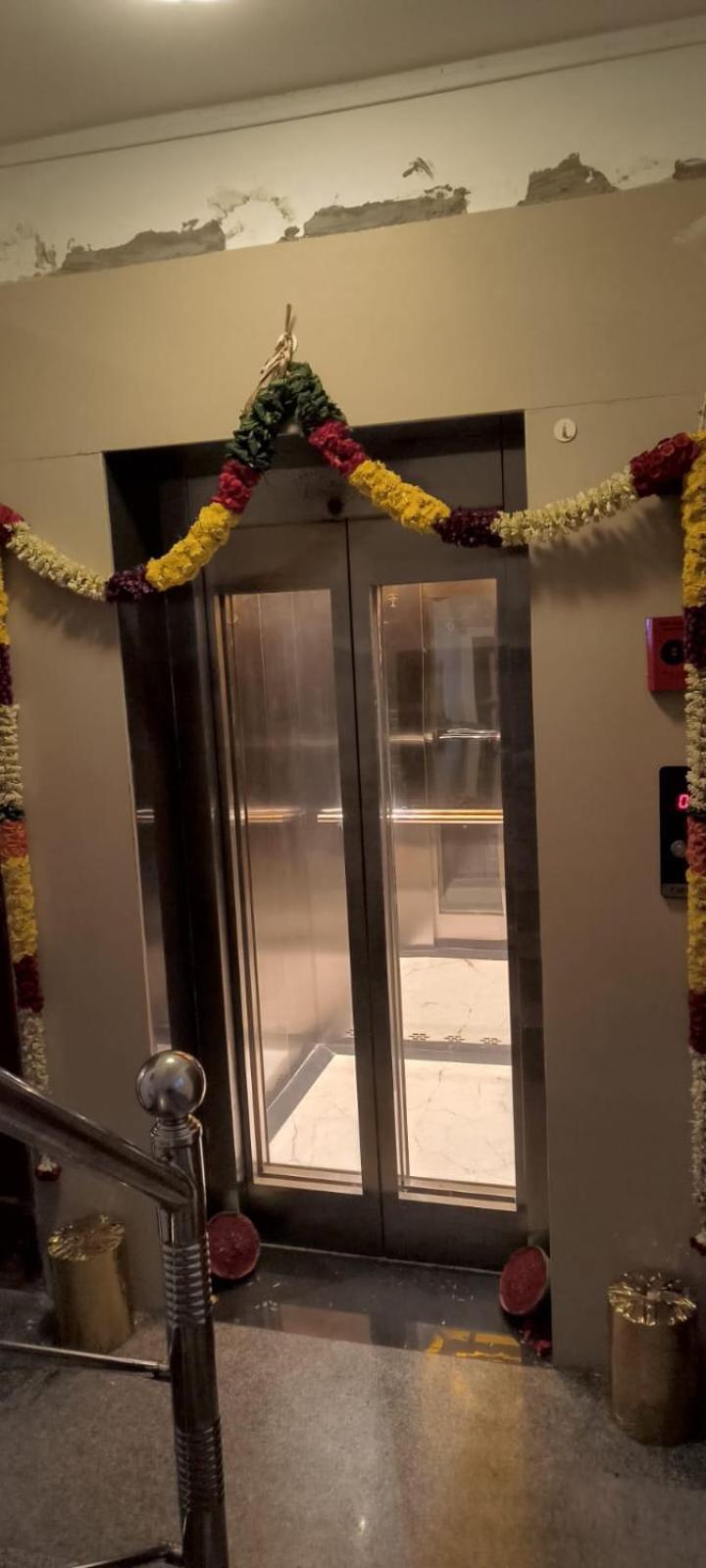Manora Residency Hotell Pondicherry Exteriör bild