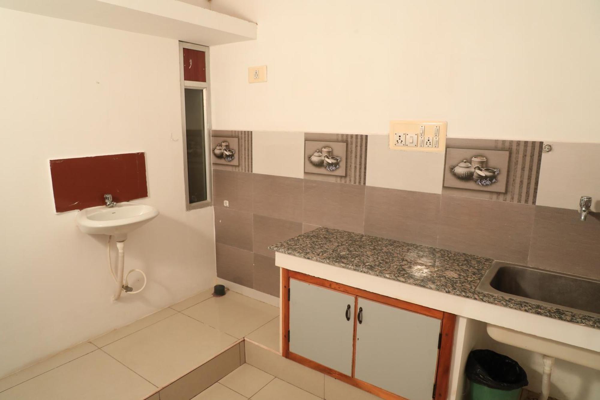 Manora Residency Hotell Pondicherry Exteriör bild