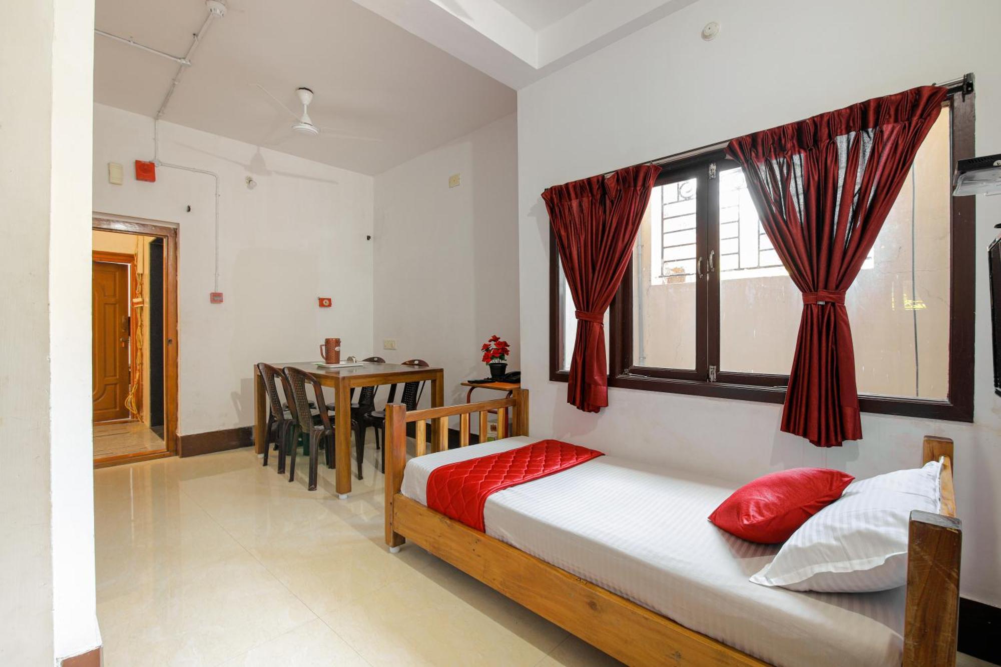 Manora Residency Hotell Pondicherry Exteriör bild