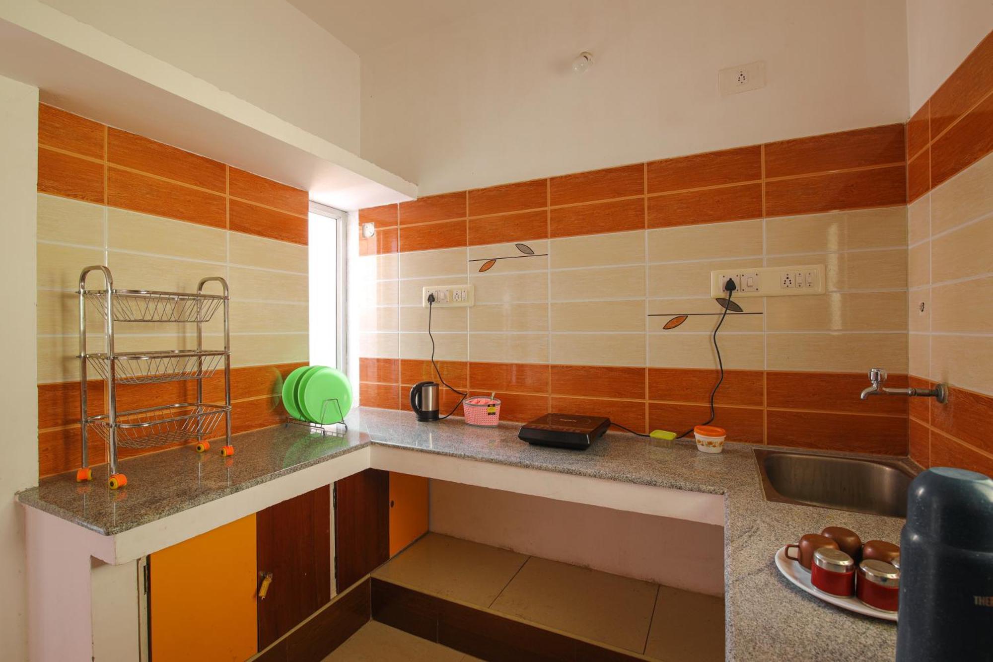 Manora Residency Hotell Pondicherry Exteriör bild