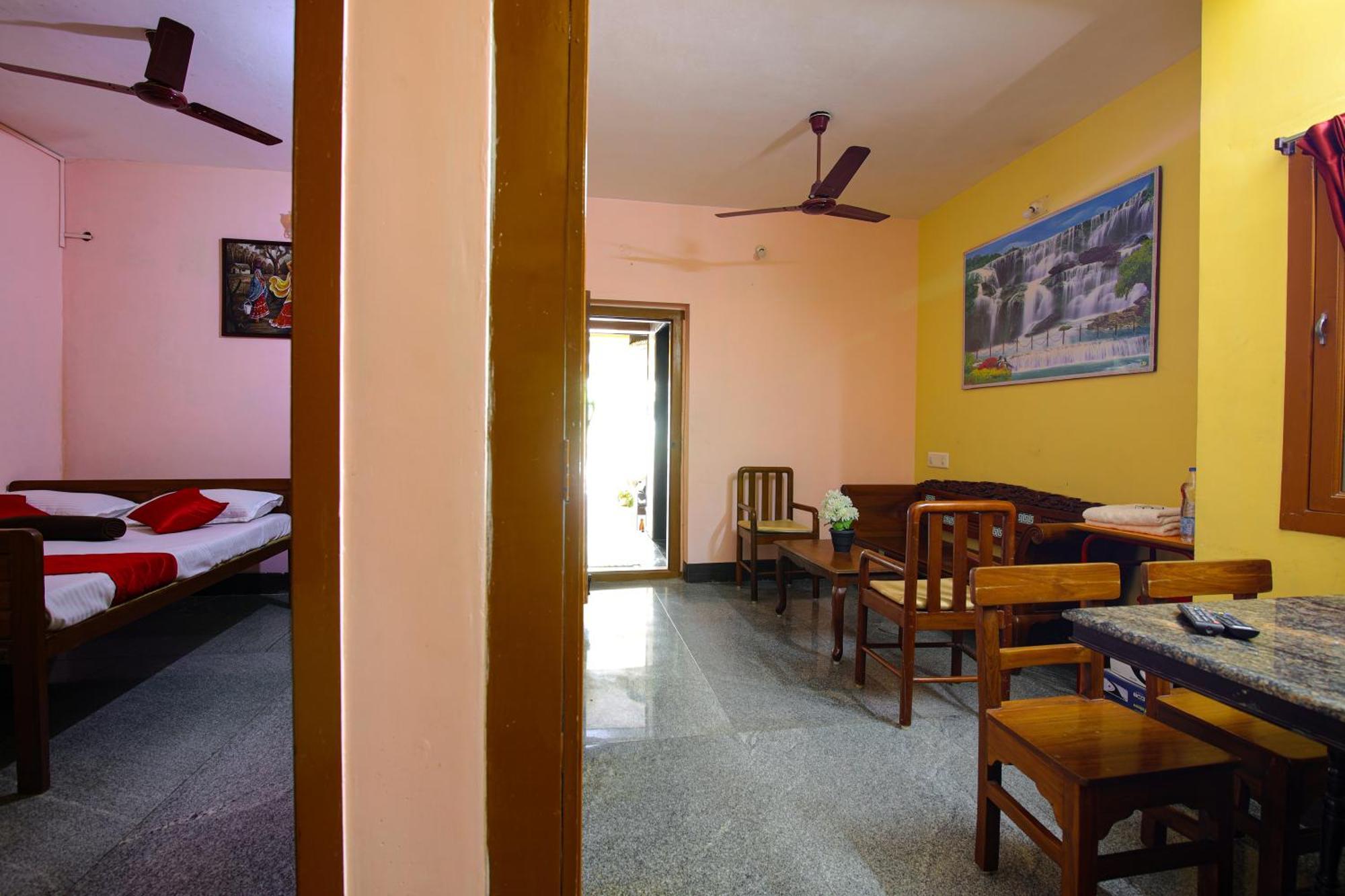 Manora Residency Hotell Pondicherry Exteriör bild